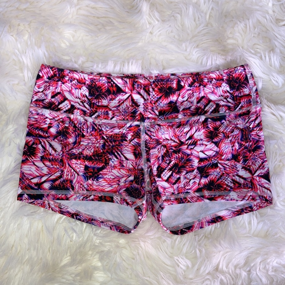 FLEO Refracted Roses 🌹 Shorts SL LRC - Picture 3 of 11